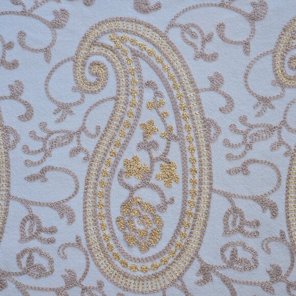 NWOT Ivory Scarf with Gold Embroidery Indian Bollywood Paisley Chain Link - Picture 3 of 14